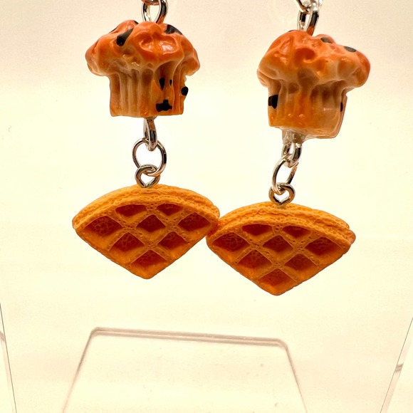 Breakfast Chain Earrings - Food Earrings - Eggs, Toast, Muffin, Waffle Earrings - Picture 6 of 11